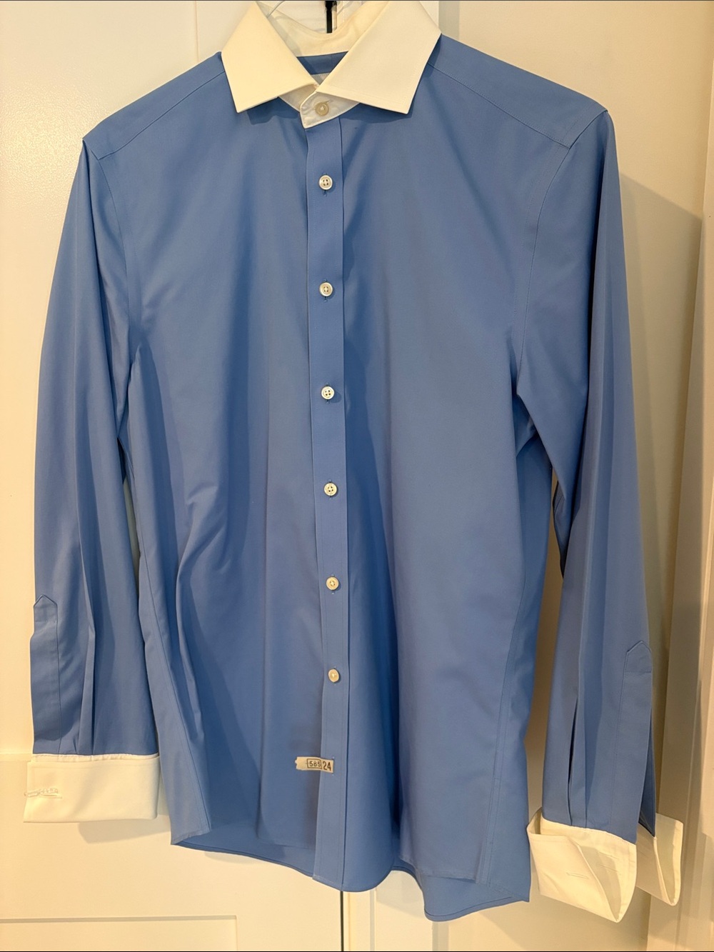 Charles Tyrwhitt Men's Blue Dress Shirt with White Collar and Cuffs SZ 15/34